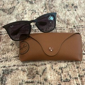 Women’s Ray Ban RB4221 50mm